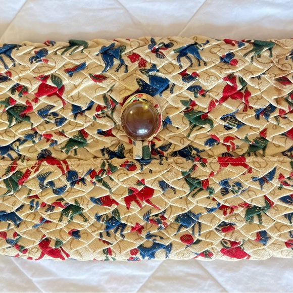 VINTAGE RARE L&M Clutch pleated sheer pattern with Amber ball closure - Picture 1 of 11